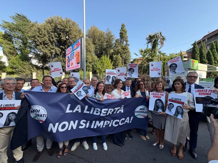 “La libertà non si impicca” sit-in davanti all’Ambasciata iraniana